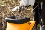 Gartenhäcksler: Wie man effektiv & sicher Gartenabfälle zerkleinert